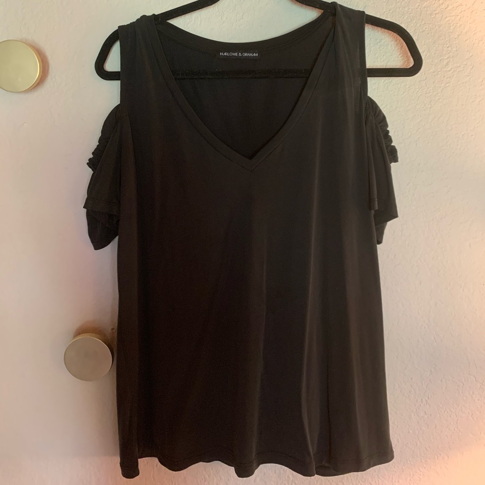 Harlowe & Graham shoulder cut-out Top